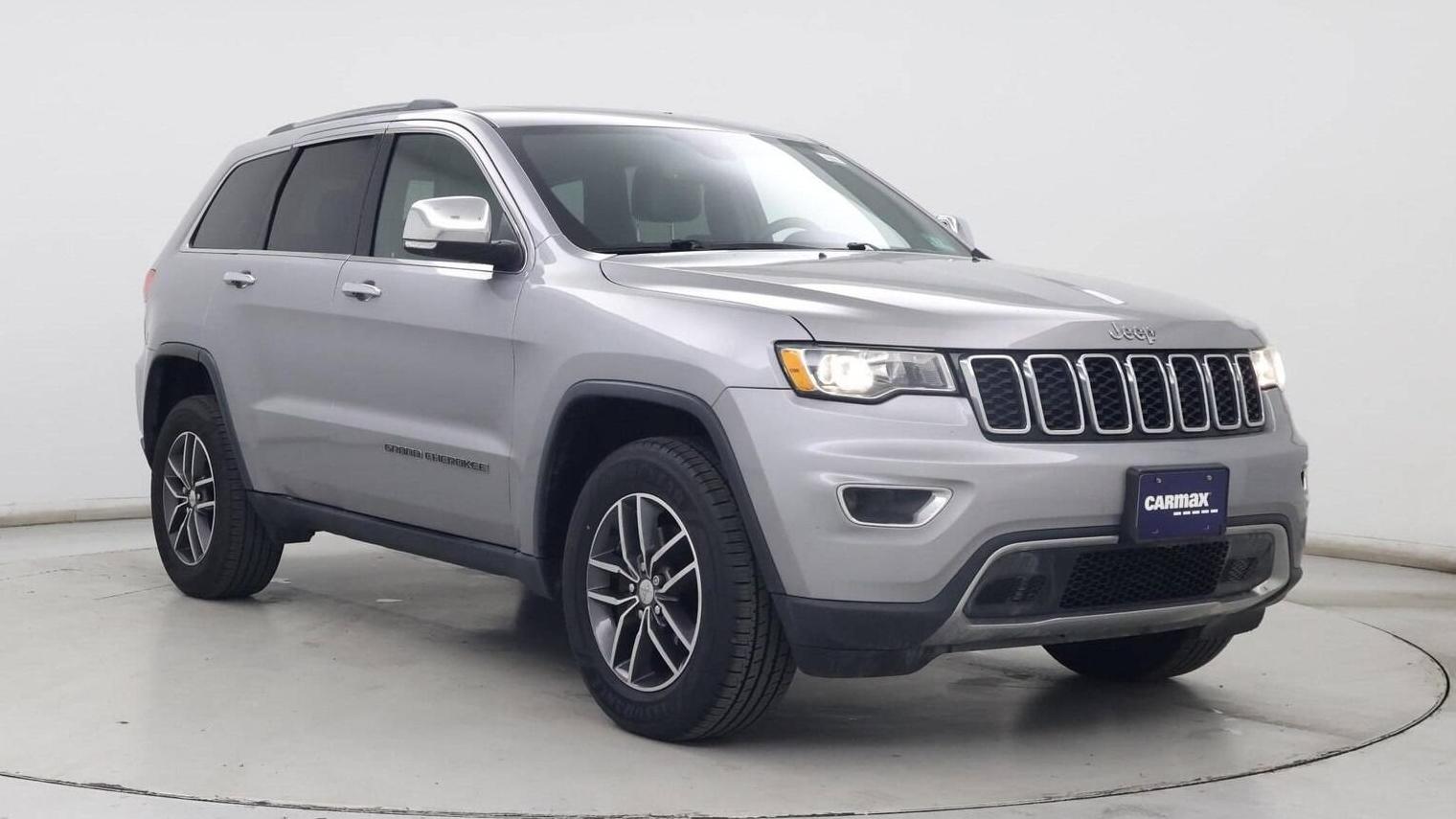 JEEP GRAND CHEROKEE 2018 1C4RJFBG8JC484145 image